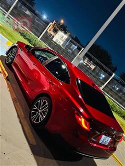 تۆیۆتا کامری